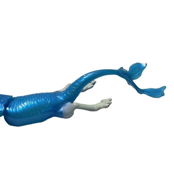 Disney Raya and the Last Dragon Movable Toy 14.5" Purple and Blue Action Figure - Picture 4 of 7